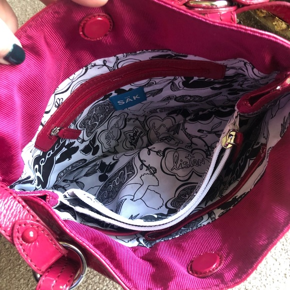 The Sak fuchsia patent leather handbag - Picture 9 of 14